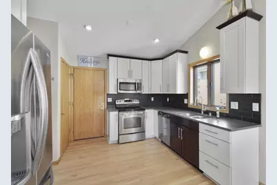 5915 Running Deer Trail, Mcfarland, WI 53558 - Photo 6