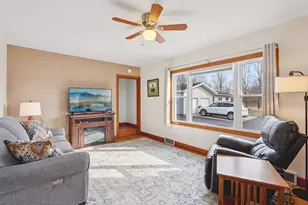 5528 Catfish Ct, Waunakee, WI 53597 - Photo 4