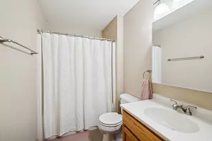 470 N Westmount Dr, Sun Prairie, WI 53590 - Photo 8