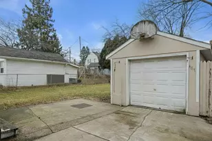 407 S Church St, Watertown, WI 53094 - Photo 32