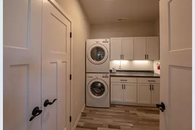 357 Isham Street, Stoughton, WI 53839 - Photo 22