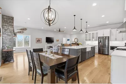 W4293 Meadow Court, Lake Geneva, WI 53147 - Photo 12