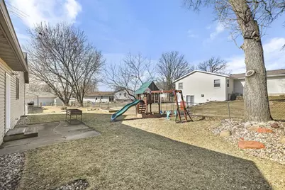 305 Meadow Lane, Poynette, WI 53955 - Photo 12