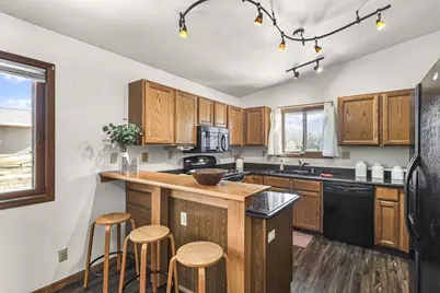 305 Meadow Lane, Poynette, WI 53955 - Photo 6