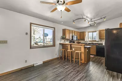 305 Meadow Lane, Poynette, WI 53955 - Photo 8