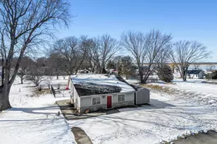 178 E Front Street, Marquette, WI 53947 - Photo 56