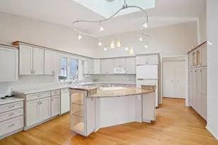 121 N Oak Grove Dr, Madison, WI 53717 - Photo 16