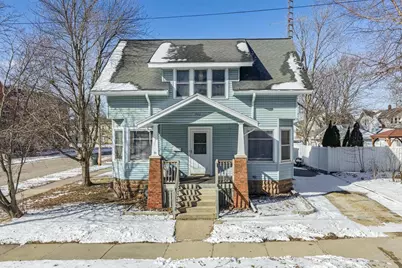 246 S Pine Street, Reedsburg, WI 53959 - Photo 2