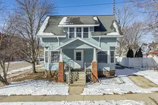 246 S Pine St, Reedsburg, WI 53959 - Photo 2