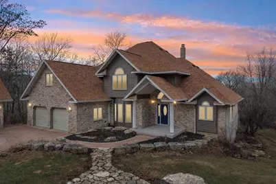 W9460 Welch Road, Elroy, WI 53929 - Photo 2