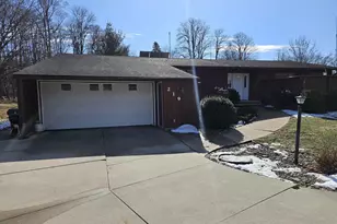 219 James St, Portage, WI 53901 - Photo 44