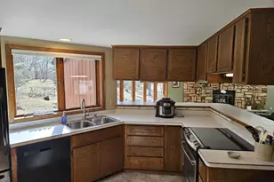 219 James St, Portage, WI 53901 - Photo 38