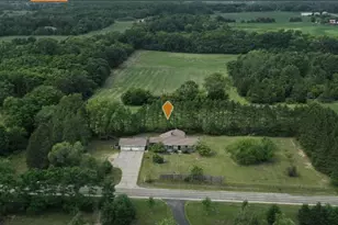 E11616 N Reedsburg Rd, Baraboo, WI 53913 - Photo 2