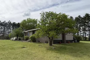 E11616 N Reedsburg Rd, Baraboo, WI 53913 - Photo 6