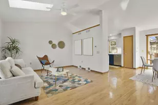 17 Kresteller Cir, Madison, WI 53719 - Photo 8