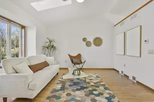 17 Kresteller Cir, Madison, WI 53719 - Photo 4