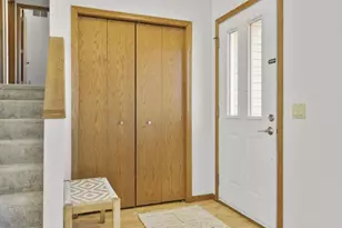 17 Kresteller Cir, Madison, WI 53719 - Photo 2