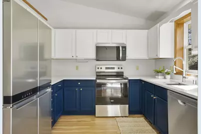 17 Kresteller Circle, Madison, WI 53719 - Photo 14