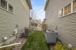 1482 Wild Iris St, Sun Prairie, WI 53590 - Photo 46