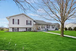 714 Warner St, Columbus, WI 53925 - Photo 1