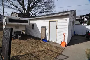 609 17th Ave, Monroe, WI 53566 - Photo 12