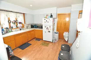 609 17th Ave, Monroe, WI 53566 - Photo 6