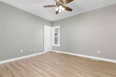 1036 Wisconsin Avenue, Beloit, WI 53511 - Photo 14