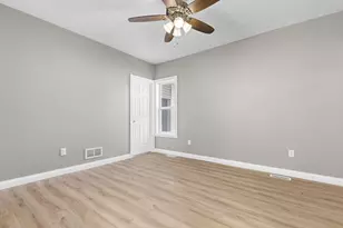 1036 Wisconsin Ave, Beloit, WI 53511 - Photo 14