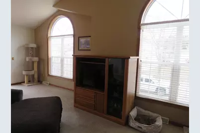 5342 Tree Ridge Trail, Madison, WI 53718 - Photo 4