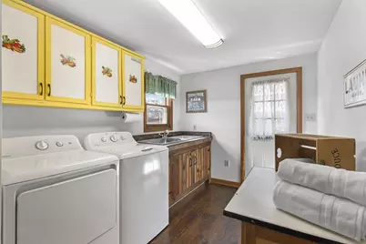 10819 N Highway 14, Brooklyn, WI 53521 - Photo 36