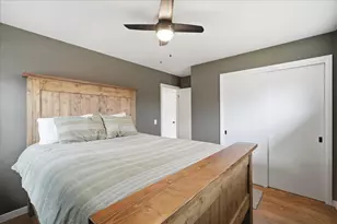 5017 Holiday Dr, Madison, WI 53711 - Photo 16