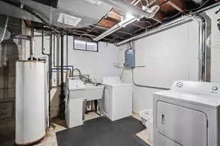 5017 Holiday Dr, Madison, WI 53711 - Photo 48