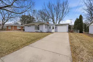 5017 Holiday Dr, Madison, WI 53711 - Photo 34