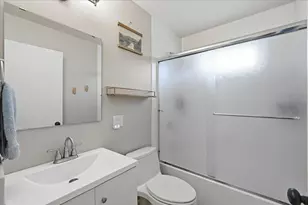 5017 Holiday Dr, Madison, WI 53711 - Photo 30