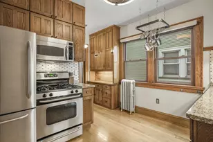 1040 Spaight St, Madison, WI 53703 - Photo 16