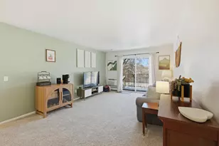 4326 Melody Ln, Madison, WI 53704 - Photo 2