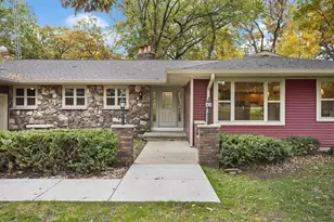 2945 Wyndwood Way, Sun Prairie, WI 53590 - Photo 4