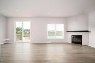 2016 Leopold Way, Sun Prairie, WI 53590 - Photo 2