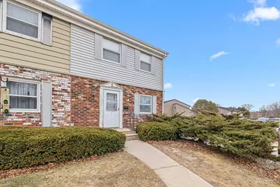 118 Lakecrest Drive #1, Beaver Dam, WI 53916 - Photo 2