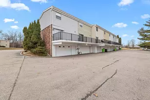 118 Lake Crest Dr, Beaver Dam, WI 53916 - Photo 18