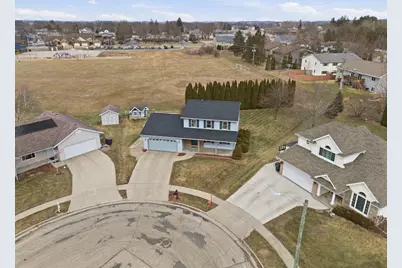 500 Larum Lane, Stoughton, WI 53589 - Photo 2