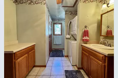 737 E Briar Lane, Beloit, WI 53511 - Photo 20