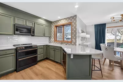 318 Redruth Drive, Ridgeville, WI 53533 - Photo 8