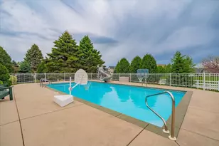 5571 Surrey Ln, Waunakee, WI 53597 - Photo 70