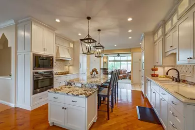 5571 Surrey Lane, Waunakee, WI 53597 - Photo 8