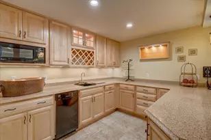 5571 Surrey Ln, Waunakee, WI 53597 - Photo 44