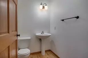 1817 Cedarbrook Ln, Stoughton, WI 53589 - Photo 10