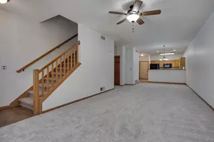 1817 Cedarbrook Ln, Stoughton, WI 53589 - Photo 4