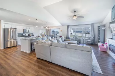 3633 Golden Eagle Court, Beloit, WI 53511 - Photo 4