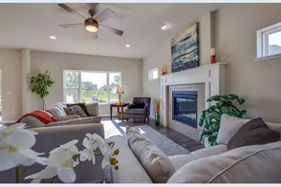 6595 Redpoll Circle, Middleton, WI 53562 - Photo 6